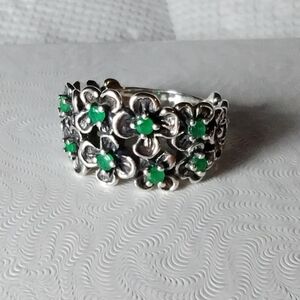 Sz 9 925 Silver Emerald Centered 4 Petal Flowers Bright Green Sterling PZ